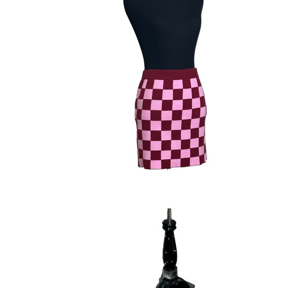 Forever 21 red pink checkers pull on knit mini skirt size M - Picture 9 of 14